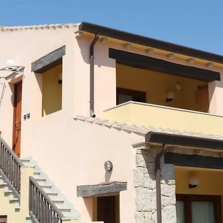 Casa vacanze Casa Vacanze Murta Maria Ampio Trilocale Piano Primo *